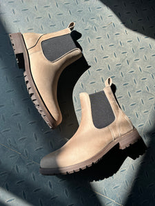 Kingsley Footwear- Amsterdam-Gaucho Grey w. black elastic