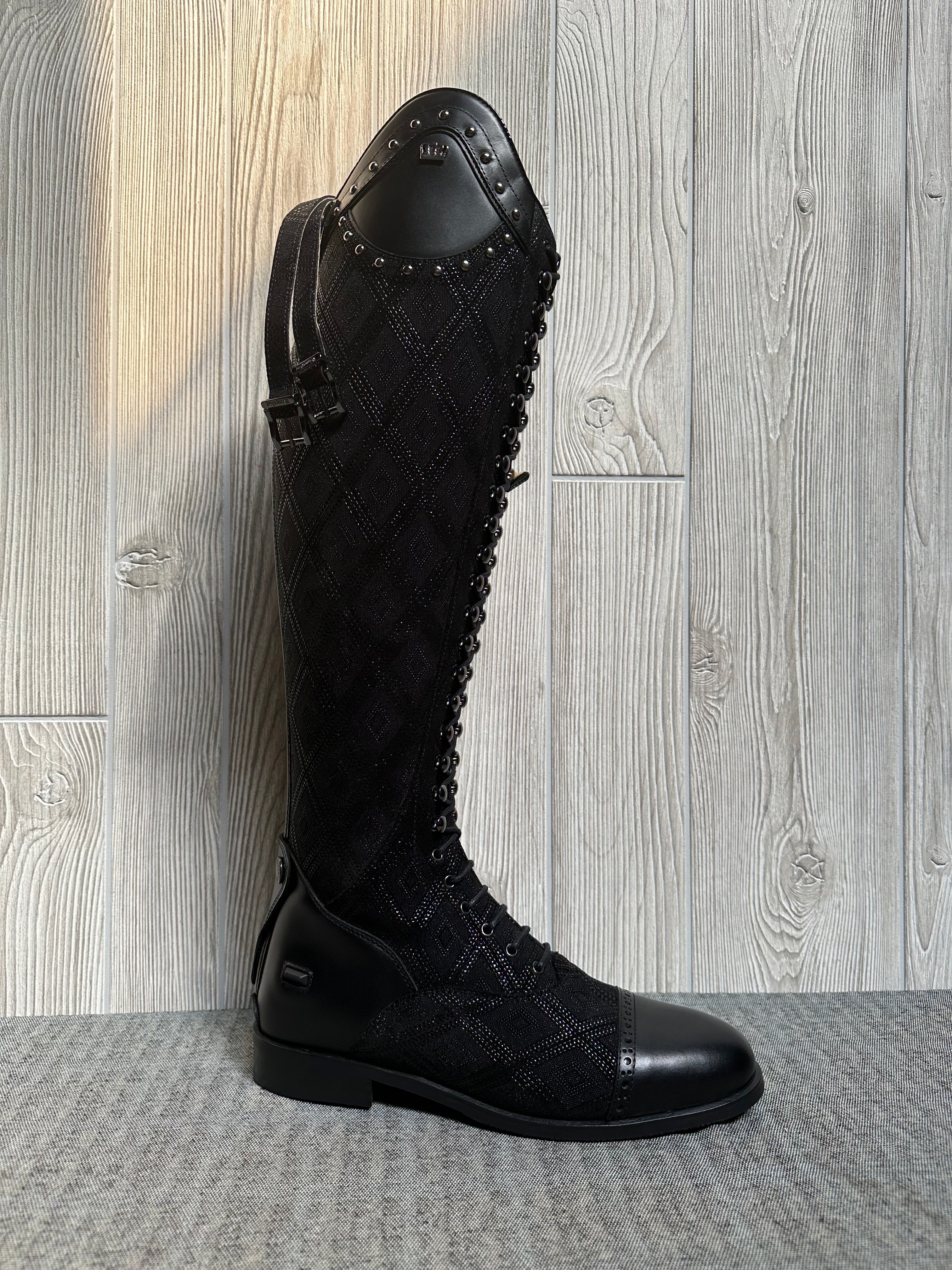 Kingsley  Footwear - Orlando 01