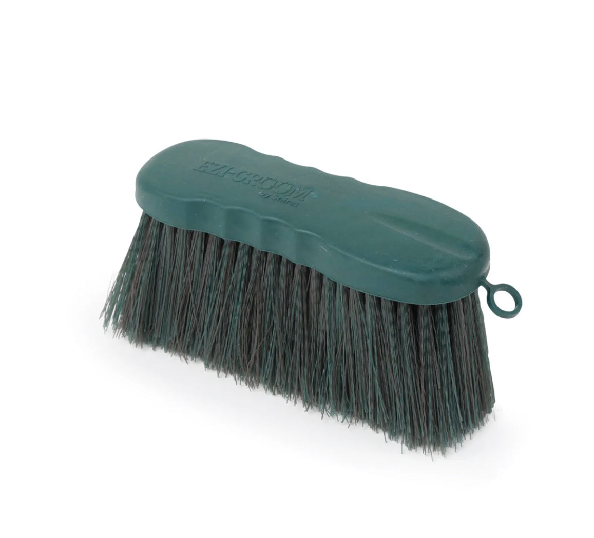 Shires EZ-Groom contour long bristle Dandy brush