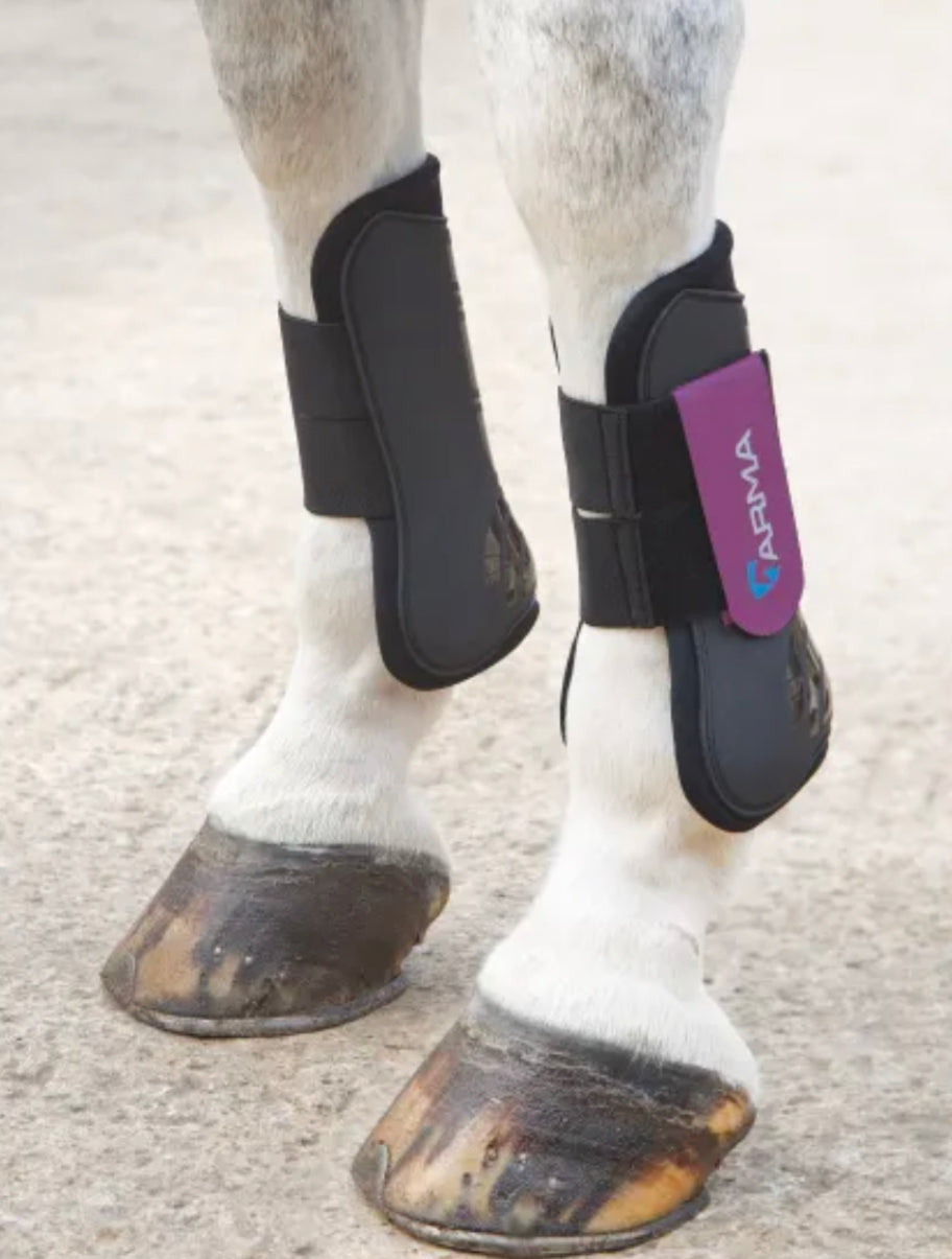Arma Tendon boot Pony