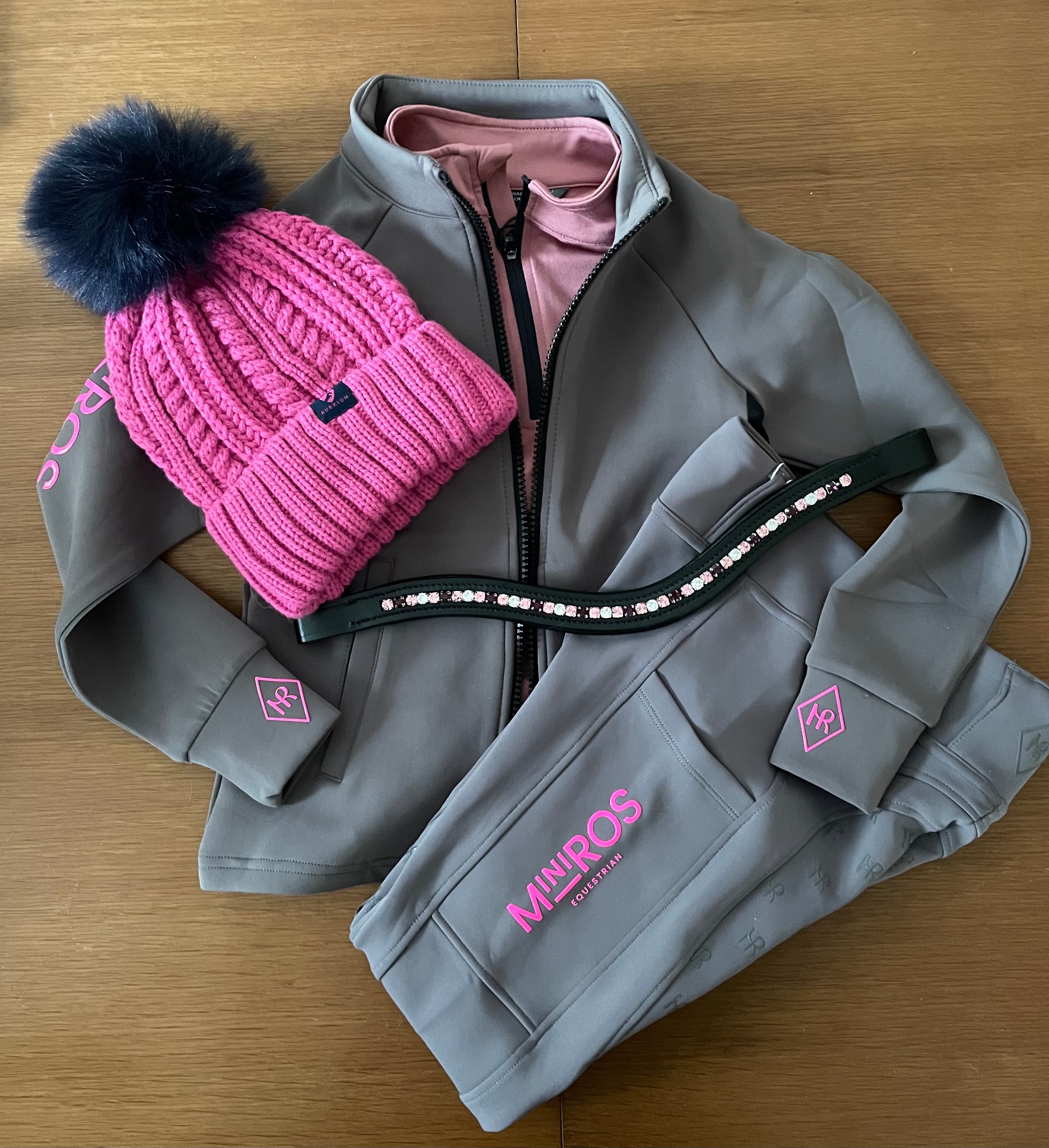 Shires Toques