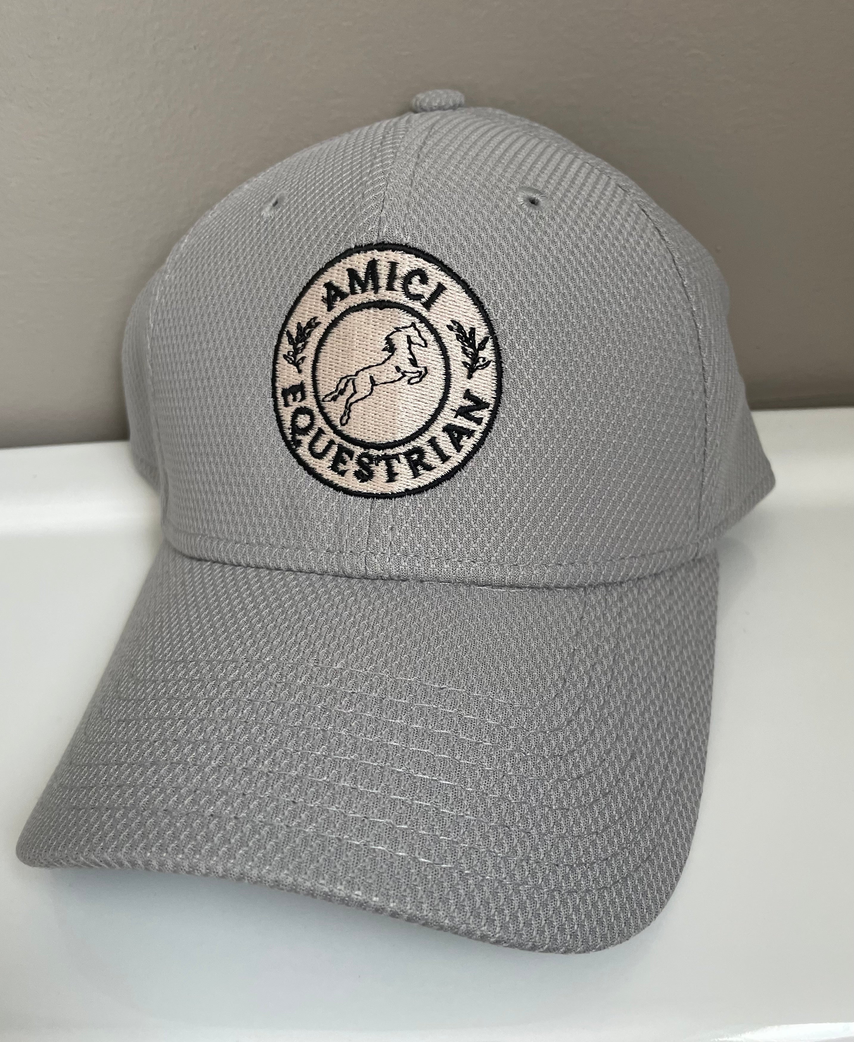 Amici Eq. Hats